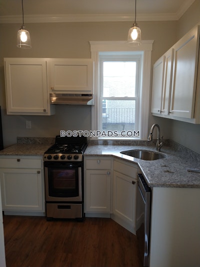 Allston Updated 1 Bed on Commonwealth Ave in Allston Available Sept. 1! Boston - $2,950
