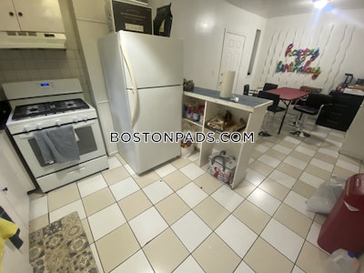 Mission Hill 3 Beds 1 Bath Boston - $4,100