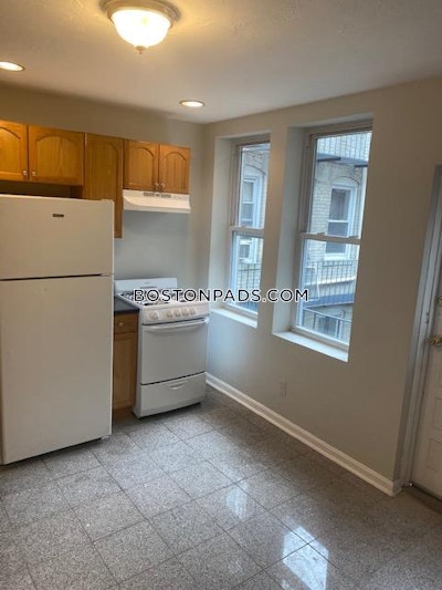 North End 3 Beds 1 Bath Boston - $3,600