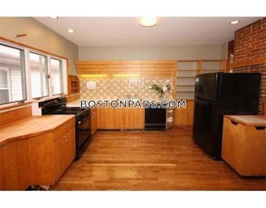 Allston 5 Beds 2 Baths Boston - $3,000