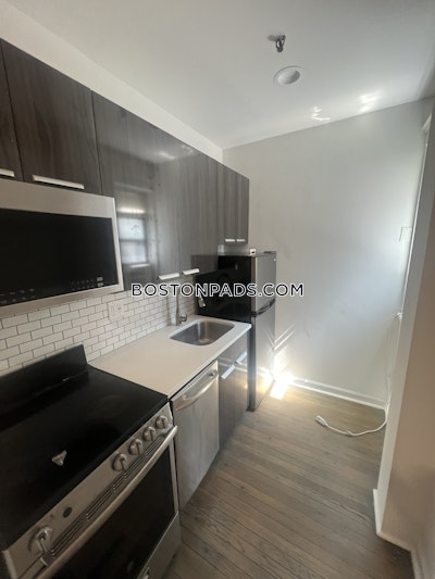 Fenway/kenmore Renovated 2 Bed Bed 1 bath available NOW on Peterborough St in Boston! Boston - $3,350