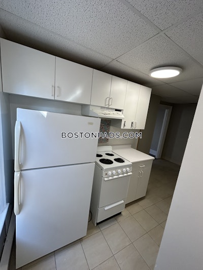 Newton Studio 1 Bath  Newton Highlands - $1,875 No Fee