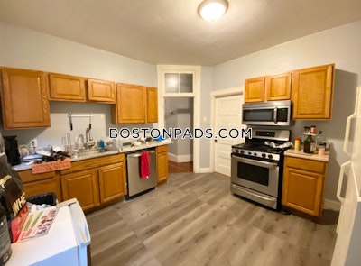 Mission Hill Gorgeous 4 bed 2 bath with eat-in kitchen! Boston - $6,400