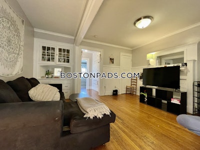 Fenway/kenmore 3 bed 1 bath in Fenway! Boston - $5,510