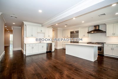 Brookline Deal Alert! Spacious 4 Be 4.5 Bath apartment in Alton Pl  Coolidge Corner - $10,000 50% Fee